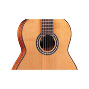Close-up body view of C9-CD ukulele thumb