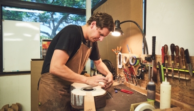 Acoustic Magazine Profiles Córdoba’S Lead Luthier